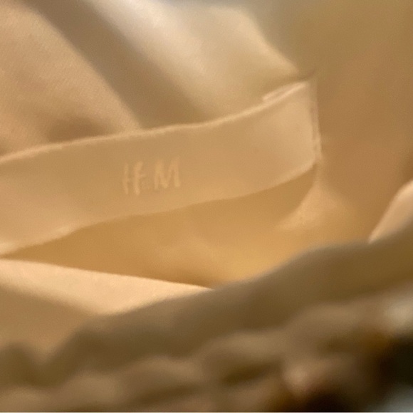 H&M Textured Cotton Weave Shoulder Bag - Picture 12 of 12